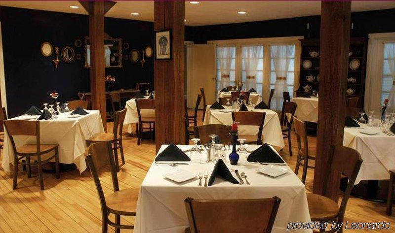 The Frogtown Inn Canadensis Ресторант снимка